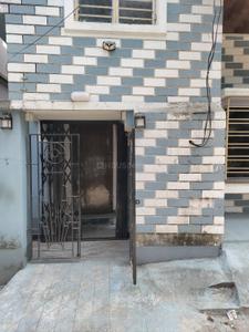 Image of 1000 Sq.ft 3 BHK Builder Floor for rent in Rajarhat, Kolkata for Rs. 12000