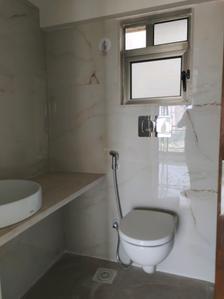 Common Bathroom Image of 850 Sq.ft 2 BHK Apartment / Flat for sale in H J Ajmera Shringaar, Vile Parle West Mumbai for Rs. 31000000