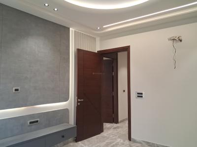 Bedroom Image of 2250 Sq.ft 4 BHK Builder Floor for sale in New Builder Floors, Paschim Vihar New Delhi for Rs. 45000000