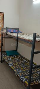 Bedroom Image of Share Room for Men  in Maradu, Ernakulam
