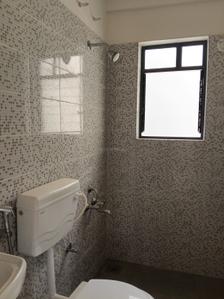 Peninsula Address One Bathroom One 3