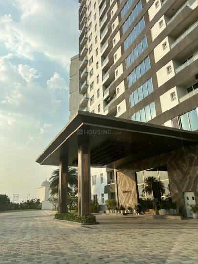 Omaxe The Lake Main Image 1