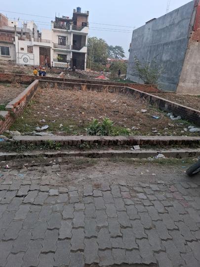 Nadarganj, Amausi Main Image 1