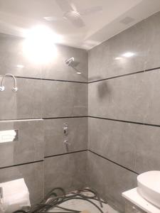 Common Bathroom Image of 1305 Sq.ft 3 BHK Builder Floor for sale in BPTP District 5, Sector 84 Faridabad for Rs. 14500000
