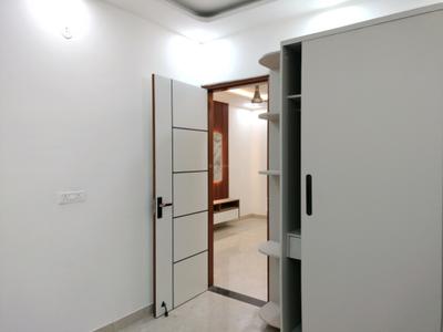 Bedroom Image of 900 Sq.ft 3 BHK Builder Floor for sale in Raju Parak Extension New Delhi for Rs. 8100000