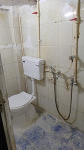 Bathroom Image of 220 Sq.ft 1 RK Independent House for rent in Santacruz East Mumbai for Rs. 18000