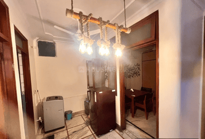 Living Room Image of 750 Sq.ft 2 BHK Builder Floor for rent in Sri Niwaspuri New Delhi for Rs. 35000