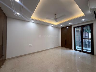 Bedroom Image of 2700 Sq.ft 4 BHK Builder Floor for rent in Swaraj Homes C Block RWA Kailash Colony, Greater Kailash I New Delhi for Rs. 235000