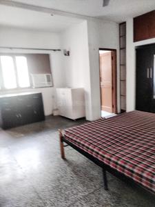 Bedroom Image of 1850 Sq.ft 2.5 BHK Apartment / Flat for sale in Sector 29 Noida for Rs. 22000000