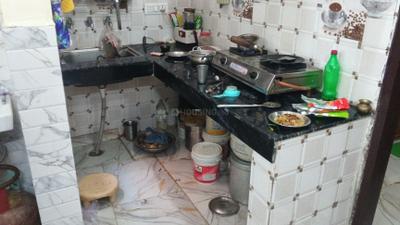 Kitchen Image of 540 Sq.ft 2 BHK Builder Floor for rent in Patel Nagar New Delhi for Rs. 12000