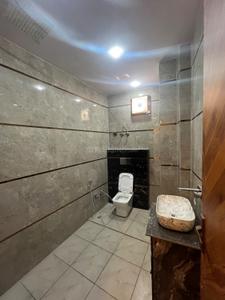 Bathroom Image of 1000 Sq.ft 3 BHK Builder Floor for sale in Pitampura New Delhi for Rs. 9000000