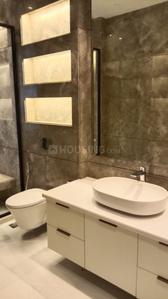 Bathroom Image of 3000 Sq.ft 4 BHK Builder Floor for sale in Vasant Vihar New Delhi for Rs. 195000000