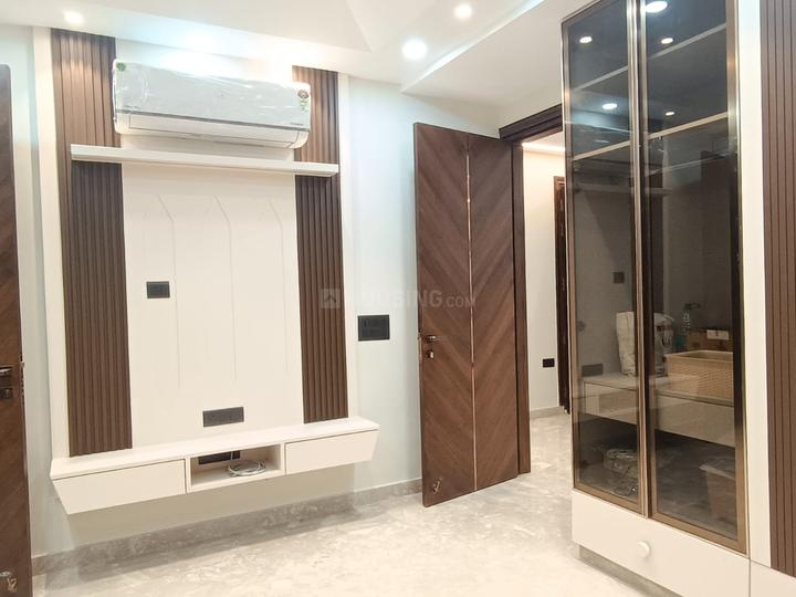 Karkardooma Bedroom 1