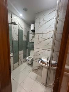Bathroom Image of 650 Sq.ft 2 BHK Builder Floor for rent in Uttam Nagar New Delhi for Rs. 18500