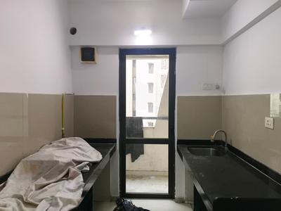 Kitchen Image of 850 Sq.ft 1.5 BHK Apartment / Flat for rent in Lodha Palava Downtown, Palava Phase 2 Thane for Rs. 16000
