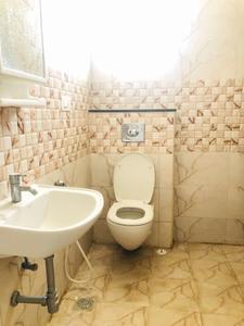 Bathroom Image of 900 Sq.ft 2 BHK Independent House for sale in Mahindra World City, Maraimalai Nagar Chennai for Rs. 3000000