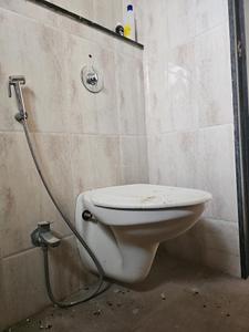 Common Bathroom Image of 850 Sq.ft 2 BHK Apartment / Flat for rent in VTP Purvanchal, Kesnand Pune for Rs. 18000