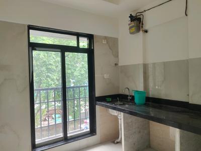 Kitchen Image of 500 Sq.ft 1 BHK Apartment / Flat for sale in Malad West Mumbai for Rs. 11000000