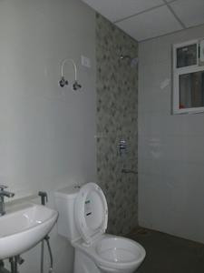 Common Bathroom Image of 1535 Sq.ft 3 BHK Builder Floor for sale in Signature Global City, Sector 37D Gurgaon for Rs. 18500000