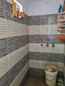 Common Bathroom Image of 600 Sq.ft 1 BHK Independent House for sale in Dwarka Mor New Delhi for Rs. 10000000