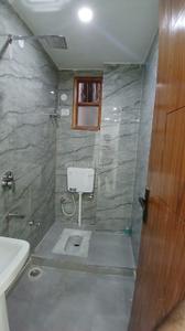 Bathroom Image of 1500 Sq.ft 3 BHK Builder Floor for sale in Jamia Nagar New Delhi for Rs. 18000000