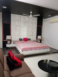Bedroom Image of 5400 Sq.ft 5 BHK Villa for sale in Vrundavan Bungalow, Thaltej Ahmedabad for Rs. 83100000