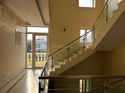 Image of 7200 Sq.ft 6 BHK Villa for rent in Eros Rosewood City, Sector 49, Gurgaon for Rs. 400000