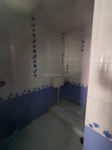 Bathroom Image of 550 Sq.ft 1 BHK Apartment / Flat for rent in New Sangvi Pune for Rs. 12500