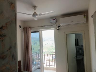Bedroom Image of 640 Sq.ft 3 BHK Apartment / Flat for rent in Signature Global Golf Green, Sector 79 Gurgaon for Rs. 25500
