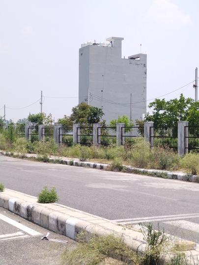 Sector 34 Rohini More Images 1