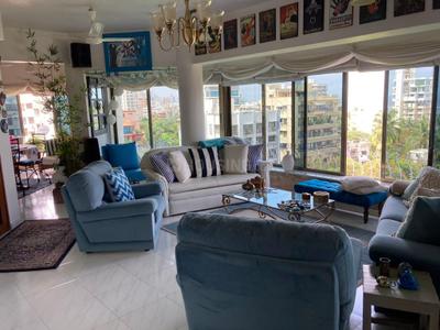 Hall Image of 3000 Sq.ft 4 BHK Apartment / Flat for sale in Sea Hill Apartments, Khar West Mumbai for Rs. 84500000