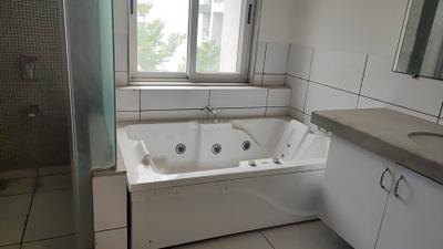 Image of 2400 Sq.ft 3.5 BHK Apartment / Flat for rent in Marvel Isola, Mohammed Wadi, Pune for Rs. 60000