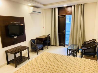 Bedroom Image of Luxury Coliving PG in DLF Phase 2, Shahpur