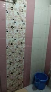 Bathroom Image of 850 Sq.ft 1 BHK Apartment / Flat for rent in Palanpur Surat for Rs. 15000