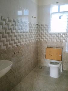 Common Bathroom Image of 1404 Sq.ft 3 BHK Apartment / Flat for sale in Madipakkam Chennai for Rs. 12636000