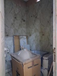 Common Bathroom Image of 950 Sq.ft 2 BHK Apartment / Flat for sale in Skyline Dev Infra, Sector 49 Noida for Rs. 4350000