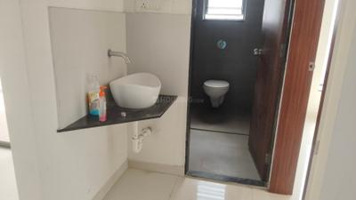 Image of 750 Sq.ft 2 BHK Apartment / Flat for rent in F5 Epic, Wagholi, Pune for Rs. 20000