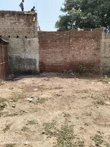 Image of 200 Sq.ft Residential Plot / Land for sale in Nayee Nagla, Hathras for Rs. 15000000