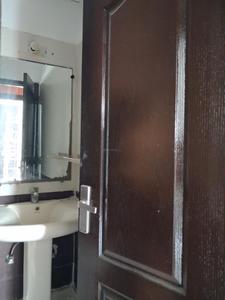 Common Bathroom Image of 1000 Sq.ft 2 BHK Apartment / Flat for sale in Amrapali Platinum, Sector 119 Noida for Rs. 9050000
