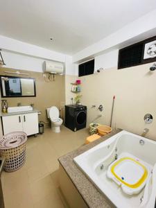 Bathroom Image of 3000 Sq.ft 4 BHK Penthouse for sale in Ajabpur Kalan Dehradun for Rs. 27500000