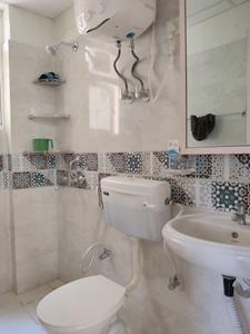 Common Bathroom Image of 650 Sq.ft 2 BHK Apartment / Flat for sale in Signature Global Prime, Sector 63 Gurgaon for Rs. 10500000