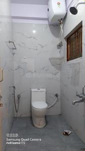 Bathroom Image of 725 Sq.ft 1 BHK Builder Floor for rent in Mahadevapura Bengaluru for Rs. 24000