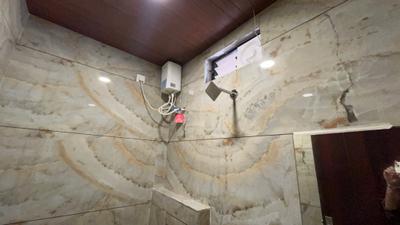 Bathroom Image of 1500 Sq.ft 1 RK Apartment / Flat for rent in Mahalakshmi Nagar Indore for Rs. 16000