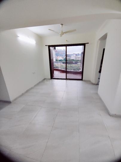 Yash Twin Tower Main Image 1