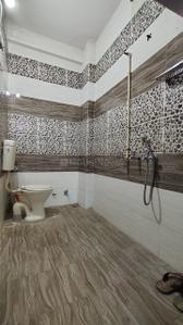 Bathroom Image of 1200 Sq.ft 2 BHK Builder Floor for rent in Sudama Nagar Indore for Rs. 16000