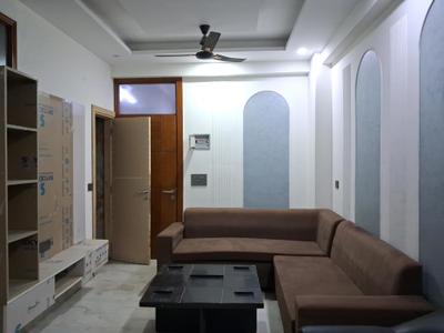 Living Room Image of 1050 Sq.ft 2 BHK Apartment / Flat for sale in Avenue 1, Sector 73 Noida for Rs. 3400000