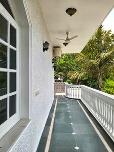 Bedroom One Image of 3300 Sq.ft 4 BHK Builder Floor for rent in DLF Phase 3 Gurgaon for Rs. 150000