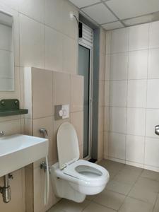 Common Bathroom Image of 730 Sq.ft 1.5 BHK Apartment / Flat for rent in Kasarvadavali Thane for Rs. 25000