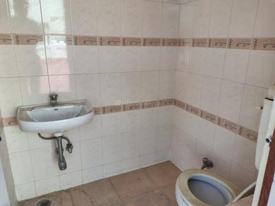 Bathroom Image of 6000 Sq.ft 4 BHK Independent House for rent in Hongasandra Bengaluru for Rs. 80000