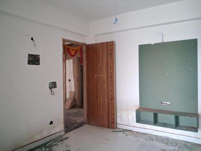 Living Room Image of 1050 Sq.ft 2 BHK Apartment / Flat for sale in Sector 101 Noida for Rs. 4450000